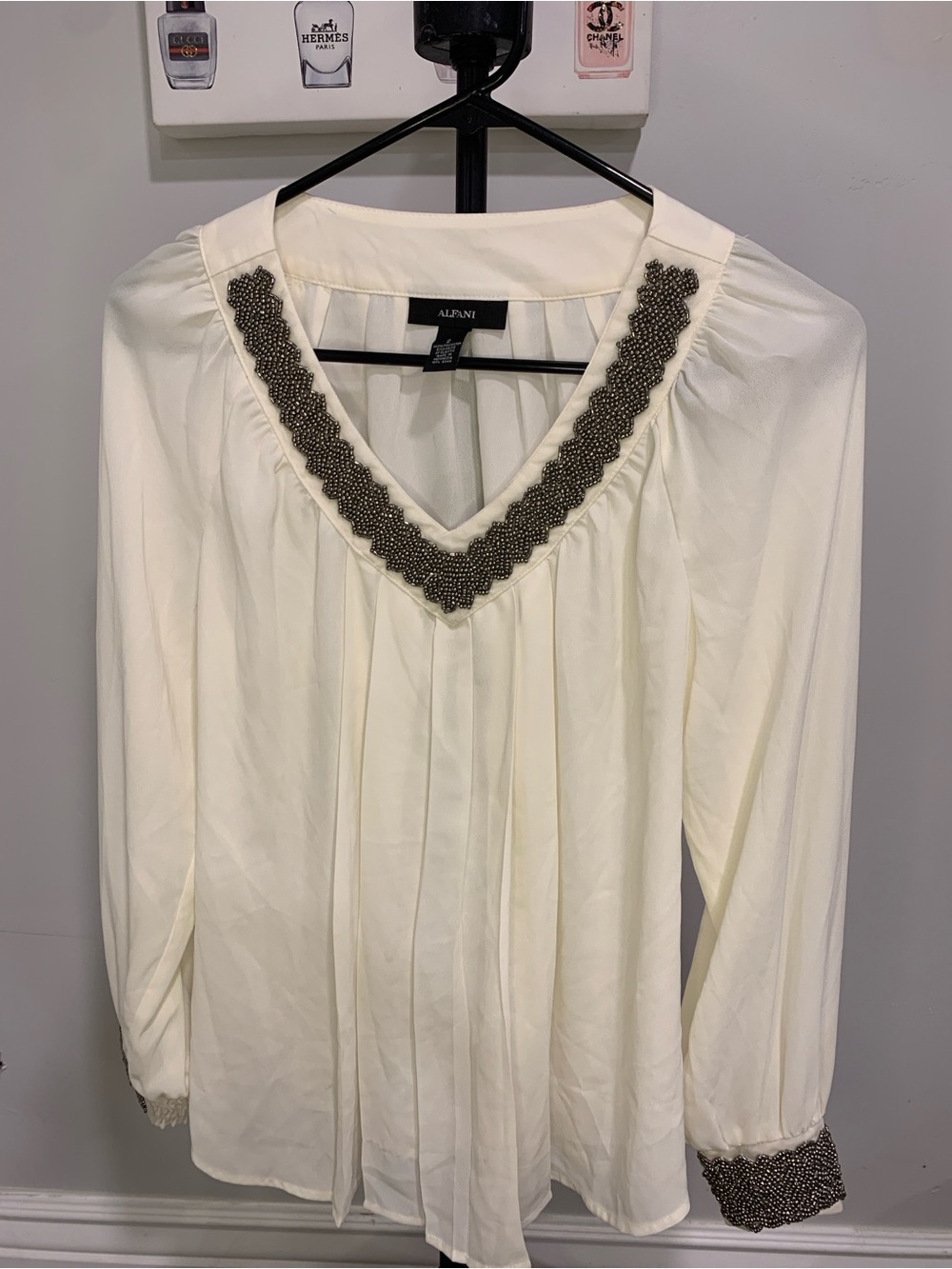 Alfani Cream V-Neck Blouse with Metallic Bead Trim -GB006